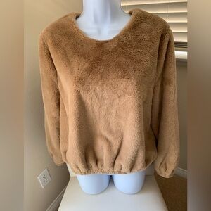 Philosophy woman’s faux fur top.